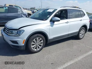 2019 Volkswagen Tiguan S z VIN 3VV1B7AX0KM062437, wystawiony jako IAAI lot #41906720 z przebiegiem 45 157 mil mil oraz . Historia ofert i sprzedaży dostępna na DreamBid. Obrazek 2.