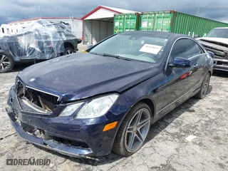 2011 Mercedes-Benz E-Class E 350 with VIN WDDKJ5GB6BF077956, listed as a IAAI auction lot 40459053 with 65,199 mi miles. Bid and sale history available at carsss.com. Image 2.