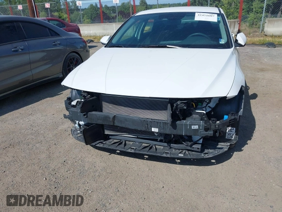 2024 Hyundai Elantra SEL with VIN KMHLM4DG4RU694158, listed as a IAAI auction lot 42451607 with 6,471 mi miles and . Bid and sale history available at DreamBid. Image 19.