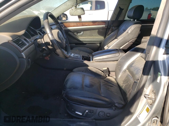 2006 Audi A8 4.2L z VIN WAULL44E06N015916, wystawiony jako Copart lot #73160184 z przebiegiem Nie podano mil oraz Czysty tytuł • Clean title. Historia ofert i sprzedaży dostępna na DreamBid. Obrazek 7.