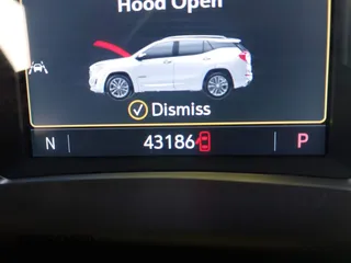 2024 GMC Terrain SLT с VIN 3GKALVEG1RL250396, выставлен на аукционе IAAI как лот 42263423 с пробегом 43 186 миль миль и . История ставок и продаж доступна на DreamBid. Изображение 7.