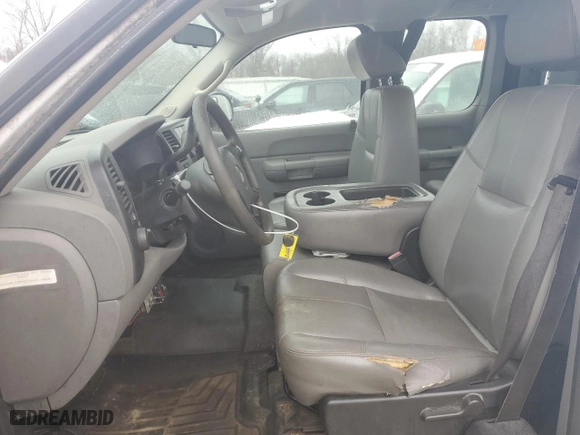 2007 Chevrolet Silverado 1500 LT w/1LT with VIN 1GCEC19J77Z631073, listed as a Copart auction lot 81812354 with 176,343 mi miles and Clean Title. Bid and sale history available at carsss.com. Image 7.