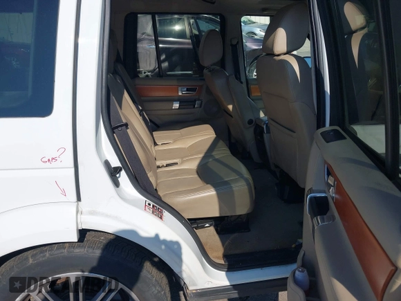 2011 Land Rover LR4 Lux with VIN SALAK2D4XBA568687, listed as a IAAI auction lot 42668978 with 205,000 mi miles and . Bid and sale history available at DreamBid. Image 8.