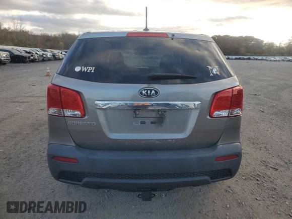 2012 Kia Sorento LX with VIN 5XYKT4A11CG237142, listed as a Copart auction lot 76637024 with 323,504 mi miles and Clean Title. Bid and sale history available at carsss.com. Image 6.