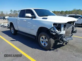 2022 Ram 1500 Big Horn z VIN 1C6SRFBT1NN389824, wystawiony jako IAAI lot #41805744 z przebiegiem 54 733 mil mil oraz . Historia ofert i sprzedaży dostępna na DreamBid. Obrazek 1.