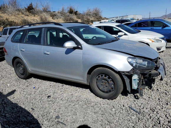 2014 Volkswagen Jetta SportWagen S with VIN 3VWPP7AJ6EM617253, listed as a Copart auction lot 47409284 with 130,188 mi miles and Salvage Title. Bid and sale history available at carsss.com. Image 4.