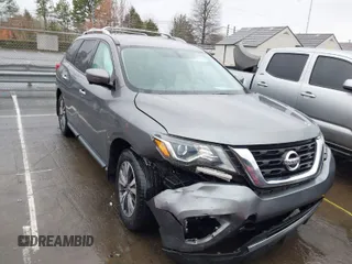 2017 Nissan Pathfinder SV with VIN 5N1DR2MM9HC606595, listed as a IAAI auction lot 41768647 with 144,724 mi miles. Bid and sale history available at carsss.com. Image 1.