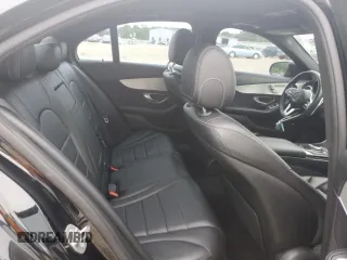 2019 Mercedes-Benz C 300 z VIN 55SWF8DB3KU317826, wystawiony jako Copart lot #58099425 z przebiegiem 104 303 mil mil oraz Szkoda całkowita • Salvage title. Historia ofert i sprzedaży dostępna na DreamBid. Obrazek 10.