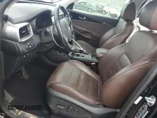 2019 Kia Sorento SX z VIN 5XYPK4A56KG504625, wystawiony jako Copart lot #44370205 z przebiegiem 118 051 mil mil oraz Szkoda całkowita • Salvage title. Historia ofert i sprzedaży dostępna na DreamBid. Obrazek 7.
