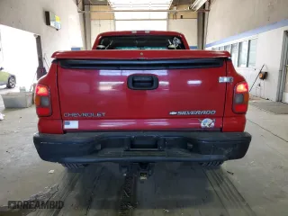 2000 Chevrolet Silverado 1500 LS with VIN 2GCEK19T2Y1252979, listed as a Copart auction lot 46718165 with 289,181 mi miles and Salvage Title. Bid and sale history available at carsss.com. Image 6.