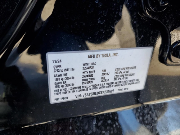 2025 Tesla Model Y Long Range with VIN 7SAYGDEDXSF239628, listed as a Copart auction lot 45468295 with 6,068 mi miles and Salvage Title. Bid and sale history available at DreamBid. Image 15.