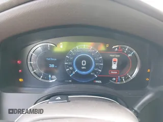 2017 Cadillac Escalade Luxury z VIN 1GYS3BKJ2HR145088, wystawiony jako IAAI lot #41517213 z przebiegiem 52 329 mil mil oraz . Historia ofert i sprzedaży dostępna na DreamBid. Obrazek 7.