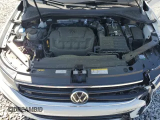 2022 Volkswagen Tiguan SE R-Line Black with VIN 3VVCB7AX5NM058171, listed as a Copart auction lot 51778885 with 61,196 mi miles and Salvage Title. Bid and sale history available at DreamBid. Image 12.