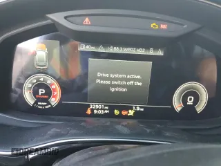 2021 Audi Q8 Premium Plus z VIN WA1EVAF17MD040579, wystawiony jako Copart lot #51805705 z przebiegiem 32 901 mil mil oraz Tytuł czysty. Historia ofert i sprzedaży dostępna na DreamBid. Obrazek 9.