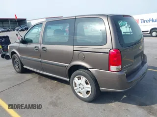 2008 Chevrolet Uplander LS z VIN 1GNDU23W68D209143, wystawiony jako IAAI lot #42093264 z przebiegiem 289 721 mil mil oraz . Historia ofert i sprzedaży dostępna na DreamBid. Obrazek 3.