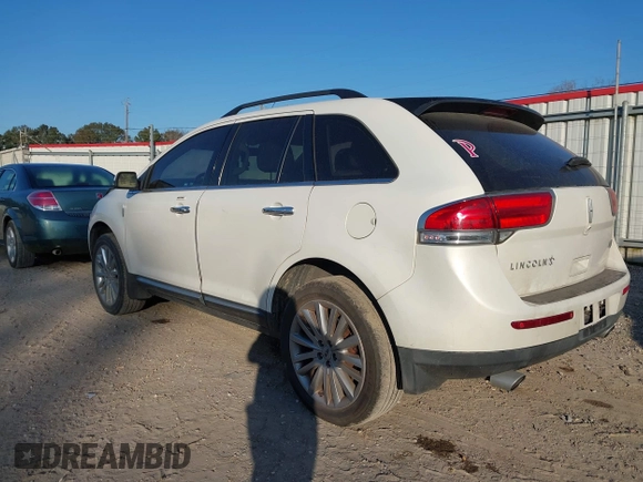 2013 Lincoln MKX with VIN 2LMDJ6JK0DBL13474, listed as a IAAI auction lot 41141919 with 133,344 mi miles. Bid and sale history available at carsss.com. Image 3.