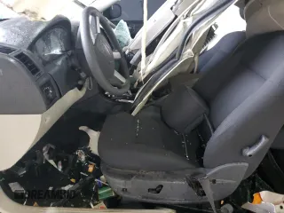 2005 Chrysler 300 300 z VIN 2C3AA43R35H584162, wystawiony jako Copart lot #57164895 z przebiegiem Nie podano mil oraz Szkoda całkowita • Salvage title. Historia ofert i sprzedaży dostępna na DreamBid. Obrazek 7.