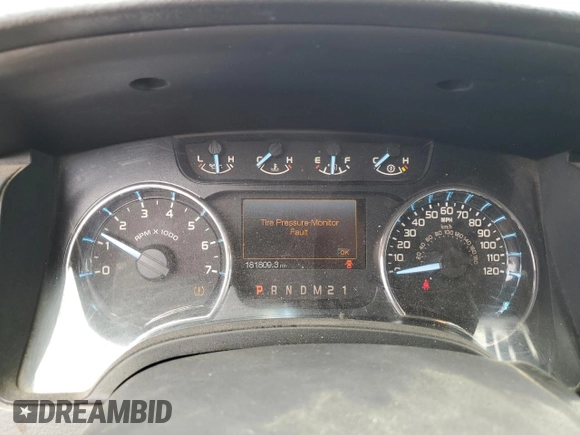 2011 Ford F-150 XL with VIN 1FTEW1CM4BFB31408, listed as a Copart auction lot 55644505 with 181,809 mi miles and Salvage title. Bid and sale history available at DreamBid. Image 9.