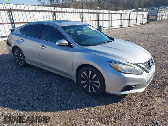 2016 Nissan Altima S with VIN 1N4AL3APXGC288696, listed as a IAAI auction lot 41209580 with 131,709 mi miles and . Bid and sale history available at carsss.com. Image 1.