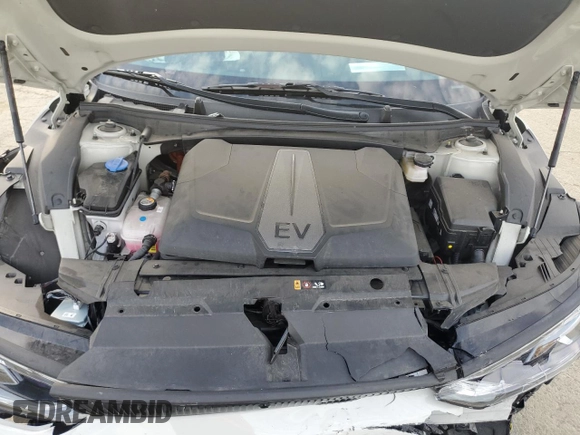 2022 Kia EV6 Wind with VIN KNDC3DLCXN5027041, listed as a Copart auction lot 45811095 with 20,585 mi miles and Salvage Title. Bid and sale history available at carsss.com. Image 12.