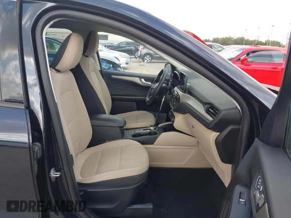 2021 Ford Escape SE Hybrid with VIN 1FMCU0BZ8MUA40236, listed as a IAAI auction lot 42237763 with 84,119 mi miles and . Bid and sale history available at DreamBid. Image 5.