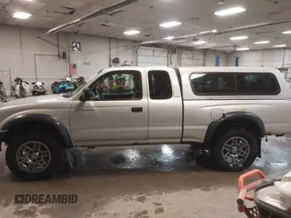 2004 Toyota Tacoma z VIN 5TEWN72N84Z399274, wystawiony jako IAAI lot #41936690 z przebiegiem 322 181 mil mil oraz . Historia ofert i sprzedaży dostępna na DreamBid. Obrazek 14.
