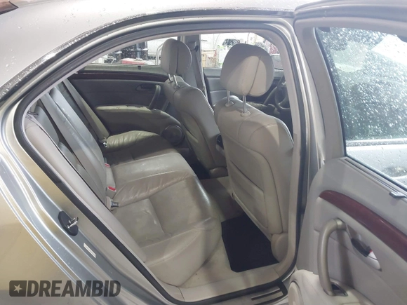 2008 Acura RL with VIN JH4KB16528C004491, listed as a IAAI auction lot 41571102 with 144,373 mi miles and . Bid and sale history available at DreamBid. Image 8.
