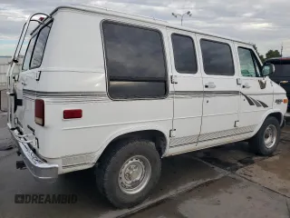 1995 Chevrolet Chevy Van z VIN 1GBEG25H0SF243534, wystawiony jako Copart lot #64175964 z przebiegiem 134 916 mil mil oraz Szkoda całkowita • Salvage title. Historia ofert i sprzedaży dostępna na DreamBid. Obrazek 3.