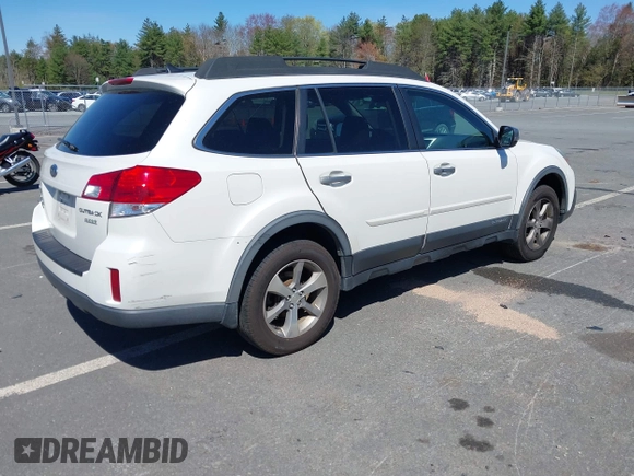 2014 Subaru Outback 2.5i Limited with VIN 4S4BRBPC9E3255693, listed as a IAAI auction lot 42134200 with 262,009 mi miles. Bid and sale history available at carsss.com. Image 4.