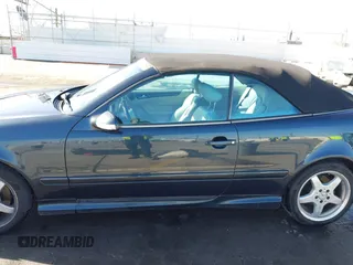 2003 Mercedes-Benz CLK 430 with VIN WDBLK70G03T141164, listed as a IAAI auction lot 41916811 with 202,915 mi miles and . Bid and sale history available at carsss.com. Image 15.