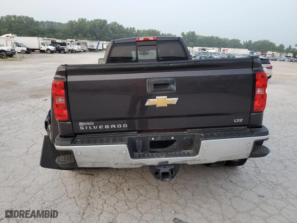 2015 Chevrolet Silverado 3500HD LTZ with VIN 1GC4K0E85FF172363, listed as a Copart auction lot 63818154 with 192,469 mi miles and Salvage Title. Bid and sale history available at carsss.com. Image 6.