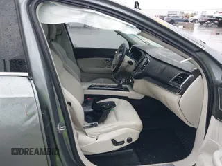 2020 Volvo XC90 Momentum z VIN YV4102CK7L1617596, wystawiony jako IAAI lot #42138439 z przebiegiem 65 091 mil mil oraz . Historia ofert i sprzedaży dostępna na DreamBid. Obrazek 5.