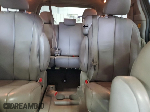 2013 Toyota Sienna XLE AAS with VIN 5TDYK3DC3DS392512, listed as a Copart auction lot 52815845 with 128,561 mi miles and Salvage Title. Bid and sale history available at carsss.com. Image 10.
