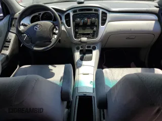 2006 Toyota Highlander Hybrid with VIN JTEEW21A960029945, listed as a Copart auction lot 62563614 with 180,196 mi miles and Salvage Title. Bid and sale history available at carsss.com. Image 8.