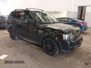 2013 Land Rover Range Rover Sport HSE LUX with VIN SALSK2D40DA759588, listed as a IAAI auction lot 41580186 with 157,394 mi miles. Bid and sale history available at carsss.com. Image 1.