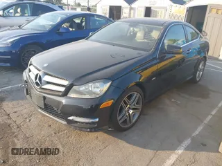 2012 Mercedes-Benz C 250 с VIN WDDGJ4HB7CF780885, выставлен на аукционе IAAI как лот 42598005 с пробегом 133 389 миль миль и . История ставок и продаж доступна на DreamBid. Изображение 2.