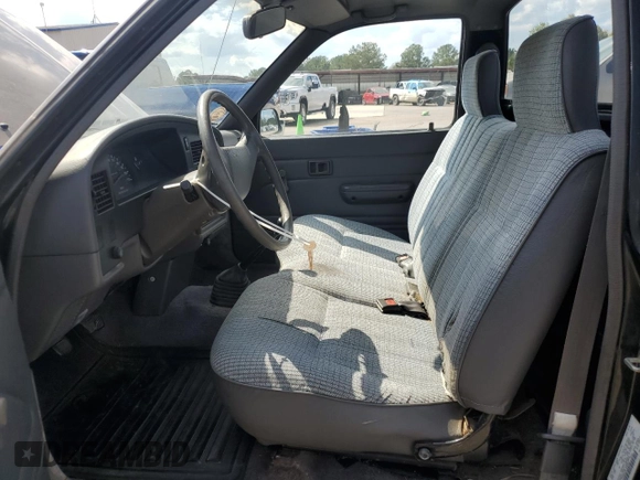 1990 Toyota Pickup DX с VIN JT4RN81P0L5083309, выставлен на аукционе Copart как лот 74438354 с пробегом 143 909 миль миль и Чистый • Clean title. История ставок и продаж доступна на DreamBid. Изображение 7.