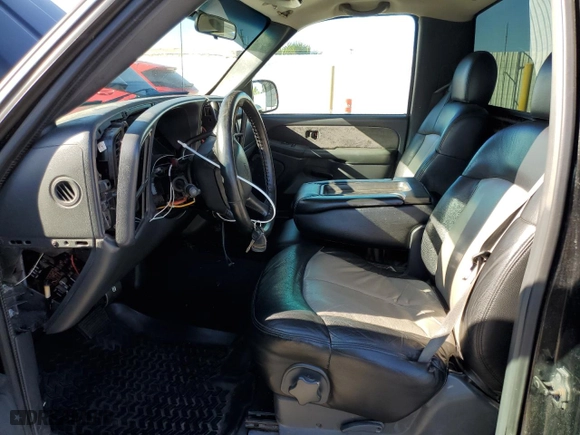 2000 Chevrolet Silverado 1500 with VIN 1GCEC14V4YZ296866, listed as a Copart auction lot 49343345 with 0 mi miles and Salvage Title. Bid and sale history available at carsss.com. Image 7.