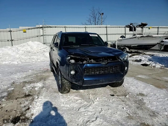 2015 Toyota 4Runner Limited with VIN JTEBU5JR5F5272705, listed as a Copart auction lot 88634945 with 136,012 mi miles and Salvage Title. Bid and sale history available at carsss.com. Image 12.
