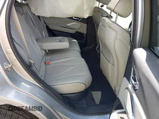 2019 Acura RDX Advance with VIN 5J8TC1H72KL007448, listed as a IAAI auction lot 42550136 with 31,638 mi miles and . Bid and sale history available at DreamBid. Image 8.