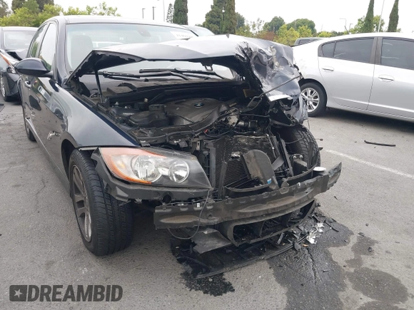 2006 BMW 3 Series 325i with VIN WBAVB13516PT15898, listed as a IAAI auction lot 42466986 with 105,962 mi miles and . Bid and sale history available at DreamBid. Image 17.