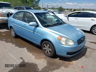 2009 Hyundai Accent Auto GLS z VIN KMHCN46C59U374905, wystawiony jako IAAI lot #42414572 z przebiegiem 180 119 mil mil oraz . Historia ofert i sprzedaży dostępna na DreamBid. Obrazek 1.