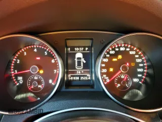 2013 Volkswagen GTI Driver's Edition z VIN WVWHV7AJ6DW092237, wystawiony jako Copart lot #59504415 z przebiegiem 141 938 mil mil oraz Szkoda całkowita • Salvage title. Historia ofert i sprzedaży dostępna na DreamBid. Obrazek 9.