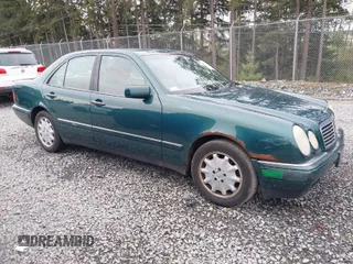 1998 Mercedes-Benz E-Class with VIN WDBJF65FXWA589630, listed as a IAAI auction lot 41990725 with 102,149 mi miles. Bid and sale history available at carsss.com. Image 1.