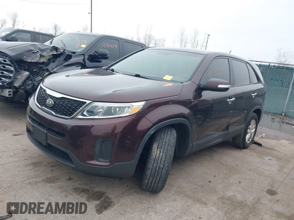 2014 Kia Sorento LX with VIN 5XYKT3A64EG481294, listed as a IAAI auction lot 41923848 with 179,414 mi miles. Bid and sale history available at carsss.com. Image 2.