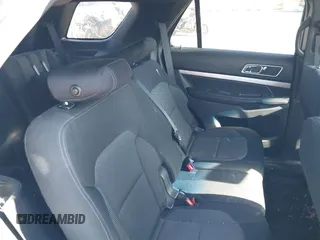 2017 Ford Explorer XLT z VIN 1FM5K8D89HGA43961, wystawiony jako IAAI lot #42174785 z przebiegiem 104 435 mil mil oraz . Historia ofert i sprzedaży dostępna na DreamBid. Obrazek 8.