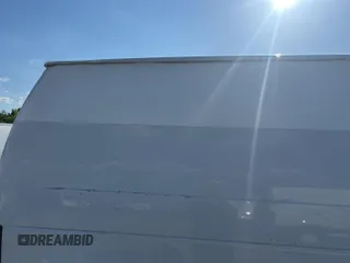 2012 Ford Econoline Cargo Recreational z VIN 1FTNE2EW6CDB01590, wystawiony jako IAAI lot #42486241 z przebiegiem 150 377 mil mil oraz . Historia ofert i sprzedaży dostępna na DreamBid. Obrazek 1.