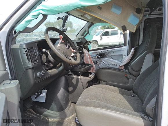 2022 GMC Savana Cargo Van with VIN 1GTW7AFPXN1157360, listed as a Copart auction lot 77179414 with 0 mi miles and Salvage Title. Bid and sale history available at carsss.com. Image 7.
