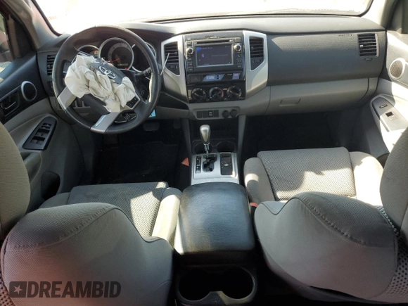 2013 Toyota Tacoma PreRunner z VIN 5TFJU4GN2DX034150, wystawiony jako Copart lot #77808844 z przebiegiem 112 621 mil mil oraz Szkoda całkowita • Salvage title. Historia ofert i sprzedaży dostępna na DreamBid. Obrazek 8.