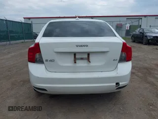 2008 Volvo S40 2.4L z VIN YV1MS382282351778, wystawiony jako IAAI lot #42229295 z przebiegiem 141 132 mil mil oraz . Historia ofert i sprzedaży dostępna na DreamBid. Obrazek 16.